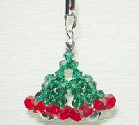 红绿相间的圣诞花环水晶串珠挂件编织教程