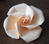 玫瑰花折纸教程 简单玫瑰花的折法